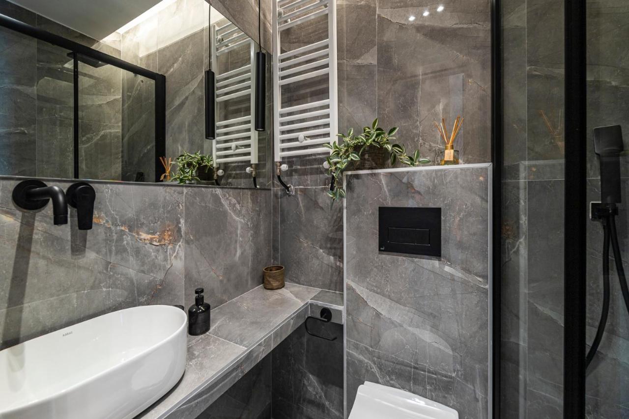 Juno By Halu! Stylish Apt In The Center 塞萨洛尼基 外观 照片